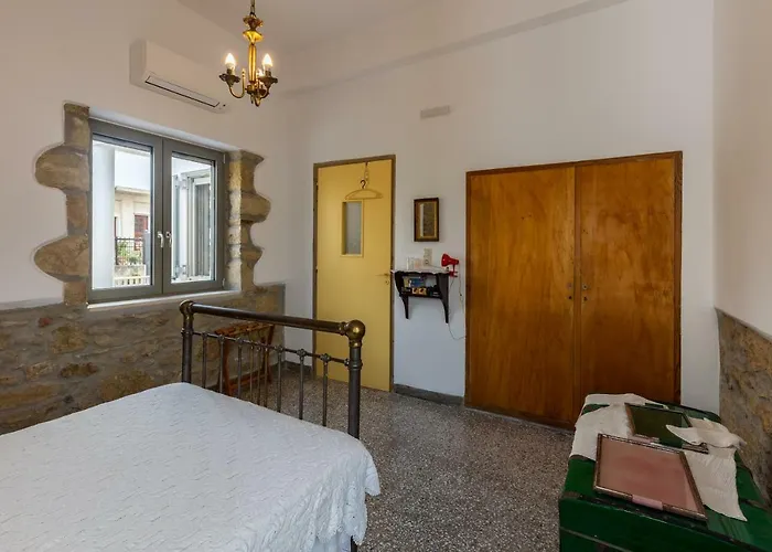 Iliopetra House