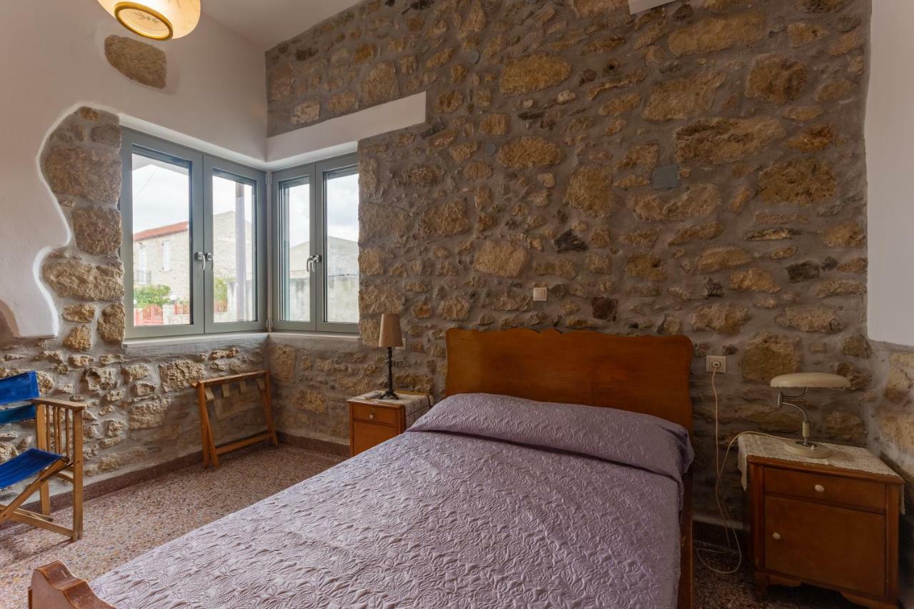 Iliopetra House Sívas